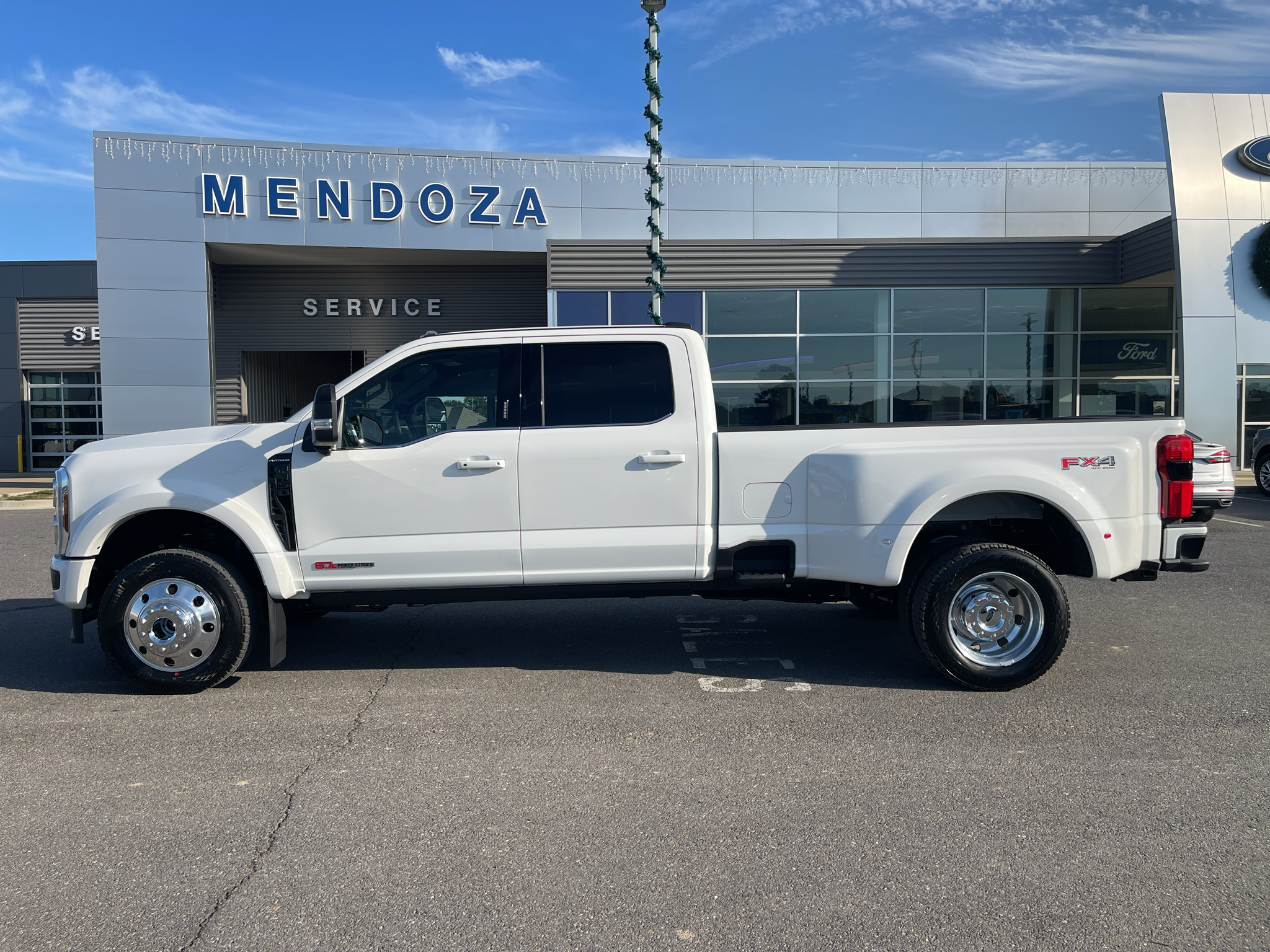 2027 Ford F-450 Platinum Crew Cab