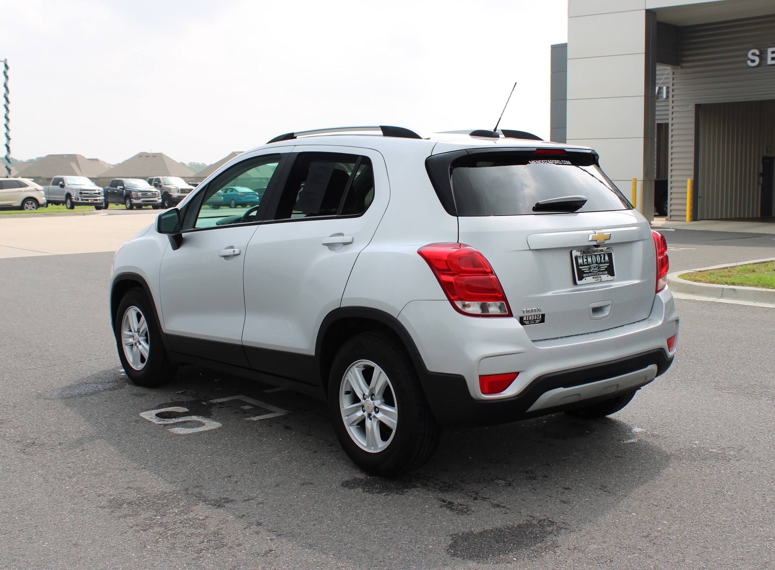 Used 2022 Chevrolet Trax LT with VIN KL7CJLSM8NB518166 for sale in Maurice, LA