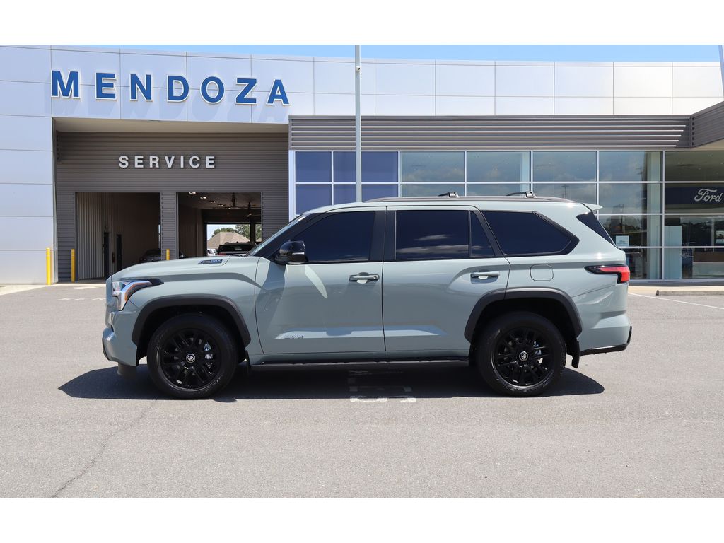 2026 Toyota Sequoia Limited 4WD i-FORCE MAX Hybrid's photo