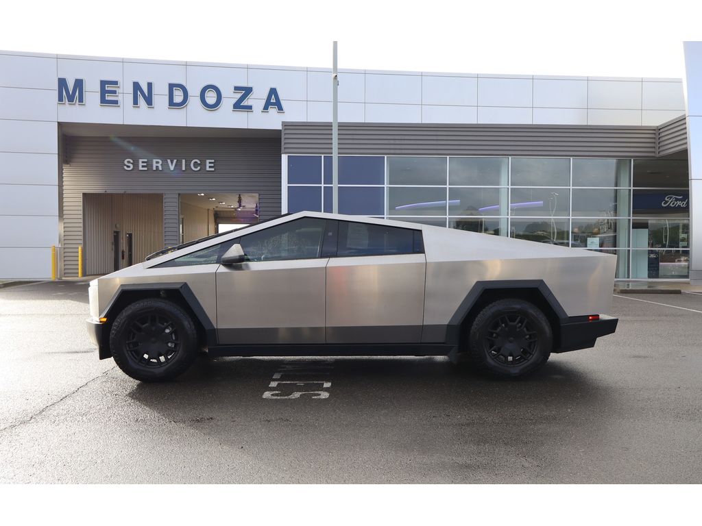 2024 Tesla Cybertruck Cyberbeast's photo