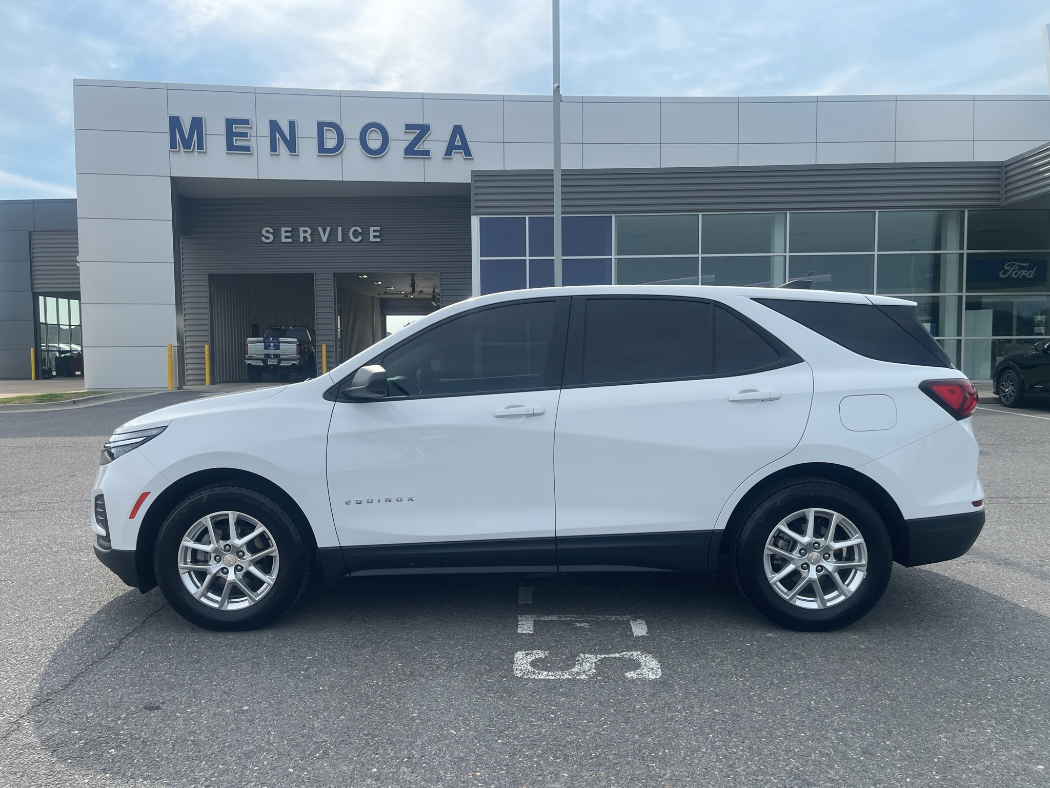 Used 2022 Chevrolet Equinox LS with VIN 3GNAXHEV4NS110690 for sale in Maurice, LA