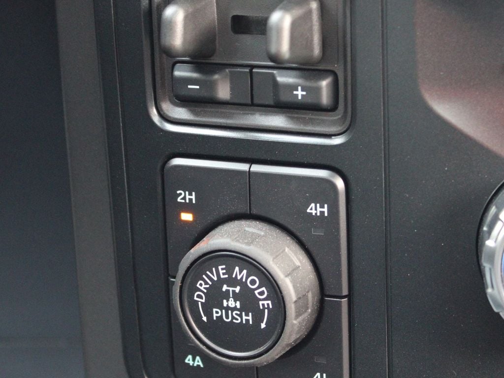 2025 Ford F-150 Lariat - Photo 34