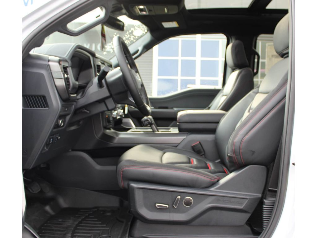 2025 Ford F-150 Lariat - Photo 15