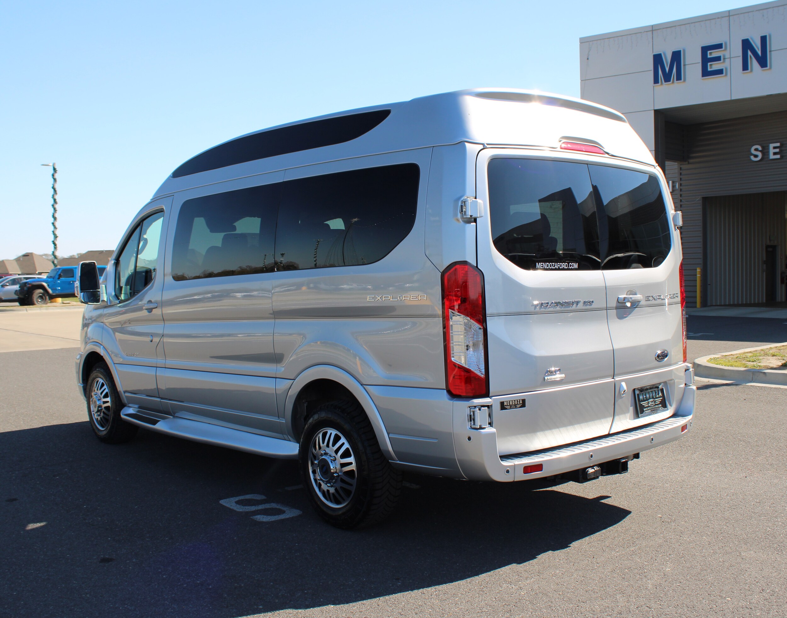 2024 Ford Transit photo 2