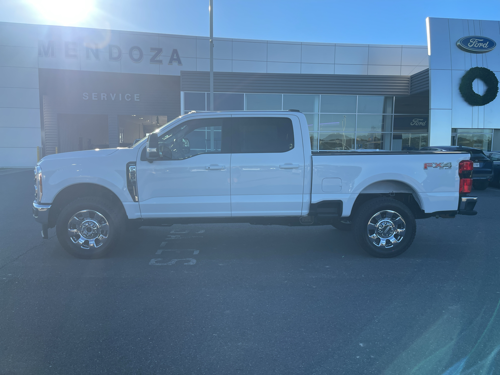 2027 Ford F-250 Lariat Crew Cab