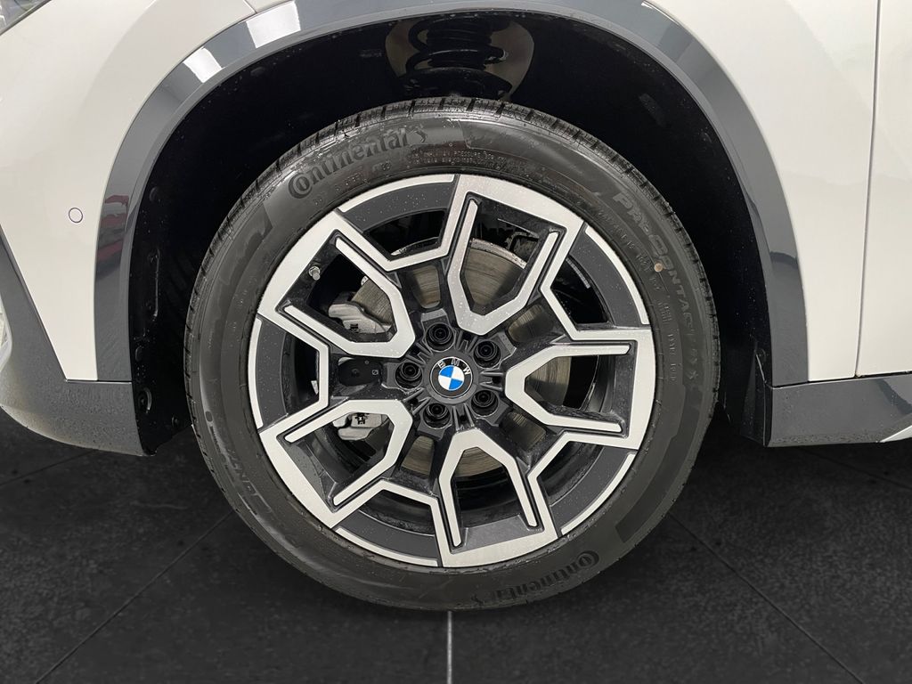 2026 BMW X1 xDrive28i - 11
