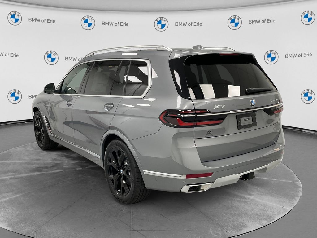 2027 BMW X7 xDrive40i Gray Metallic at New Motors