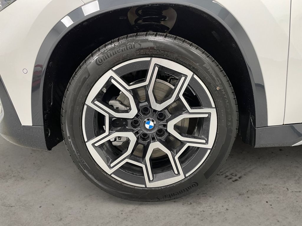 2026 BMW X1 xDrive28i - 11