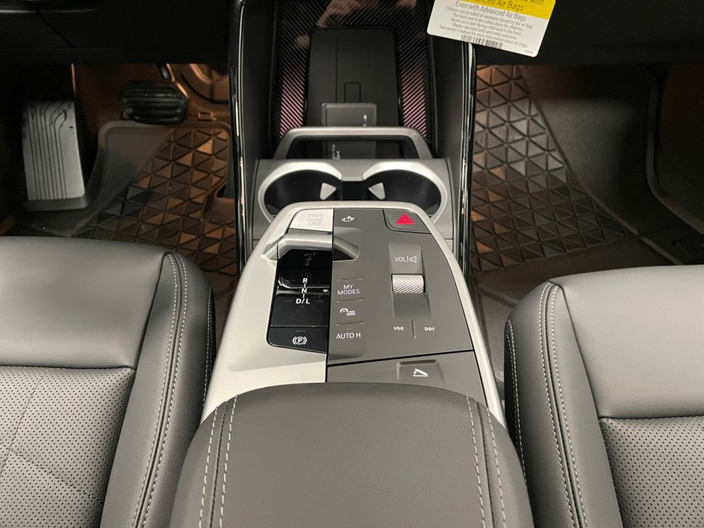 2026 BMW X1 xDrive28i - 8