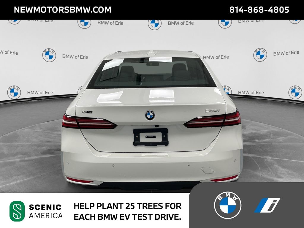 2027 BMW 5 Series 530i xDrive - 2