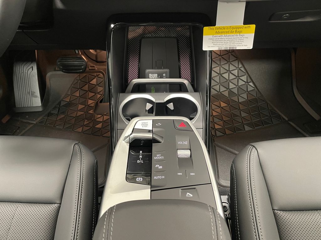 2027 BMW X1 xDrive28i - 9