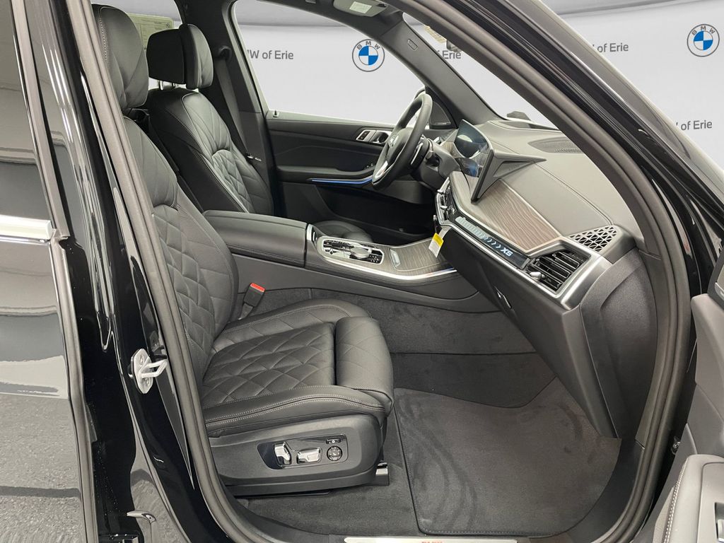 2026 BMW X5 xDrive50e Black Sapphire Metallic at New Motors