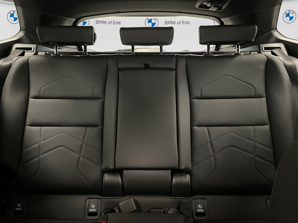 2027 BMW X1 xDrive28i - 11