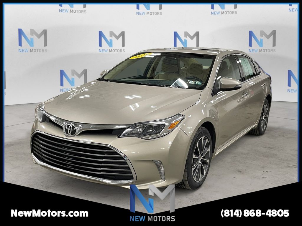 2016 Toyota Avalon XLE Premium's photo