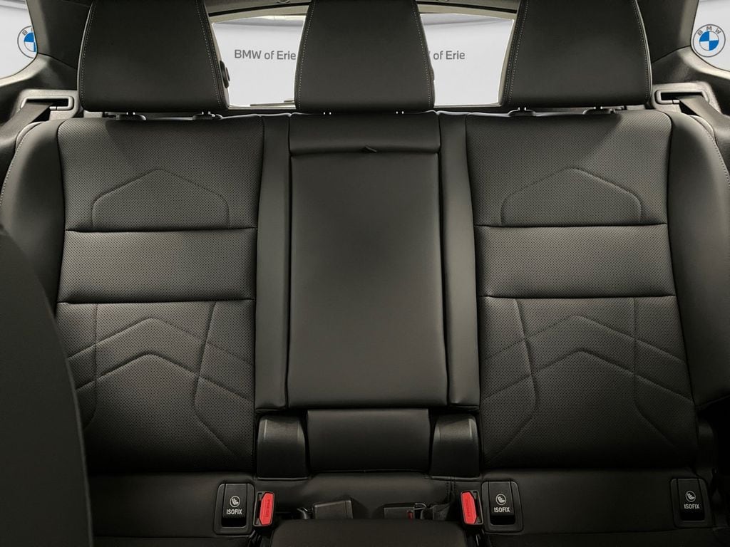 2027 BMW X1 xDrive28i - 11