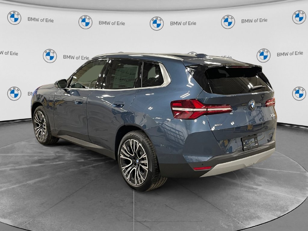2026 BMW X3 photo 3 of 15