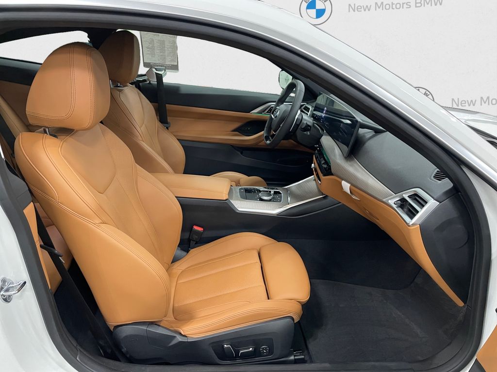 2025 BMW 4 Series 430i - Photo 15