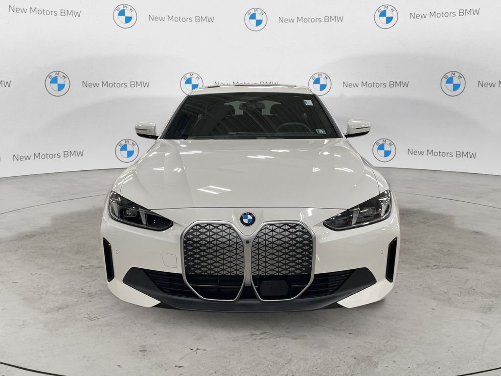 2026 BMW i4 xDrive40 - 8