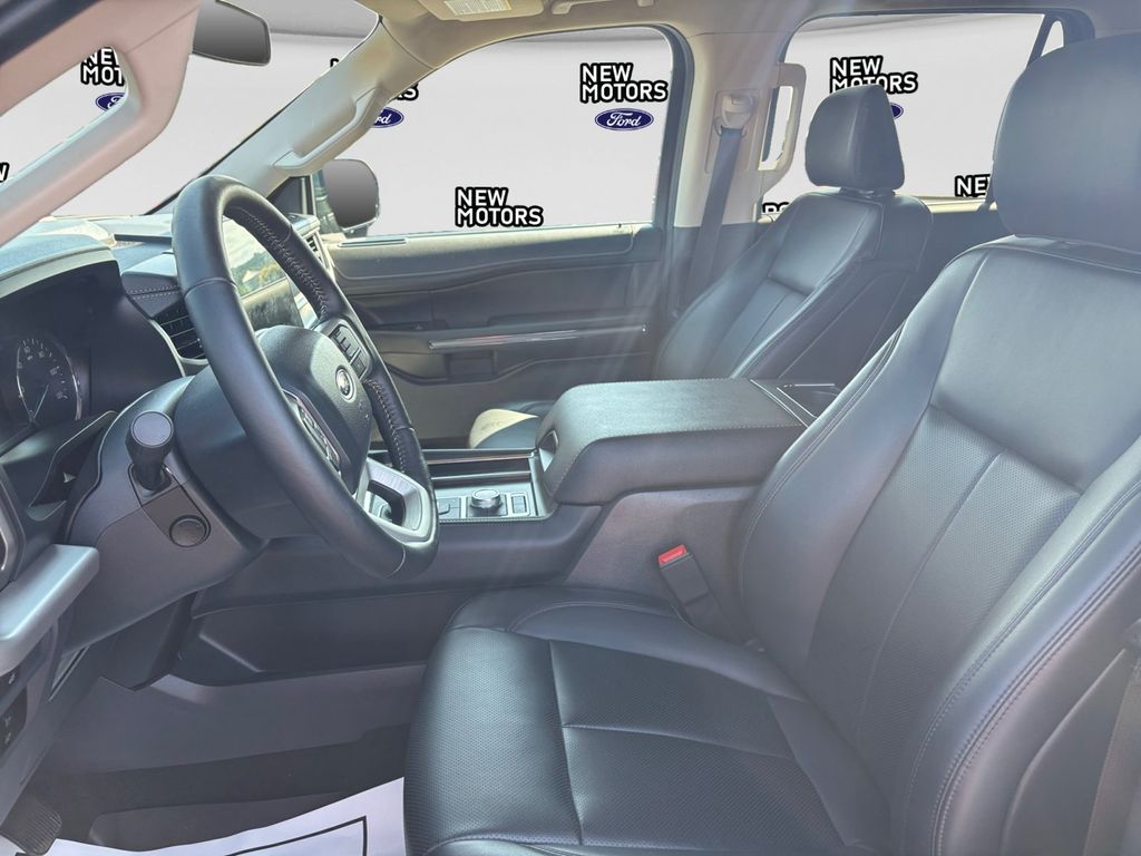 2024 Ford Expedition XLT - Photo 10
