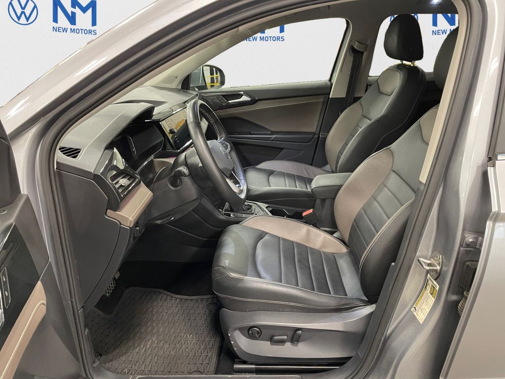 2022 Volkswagen Taos SEL - Photo 9