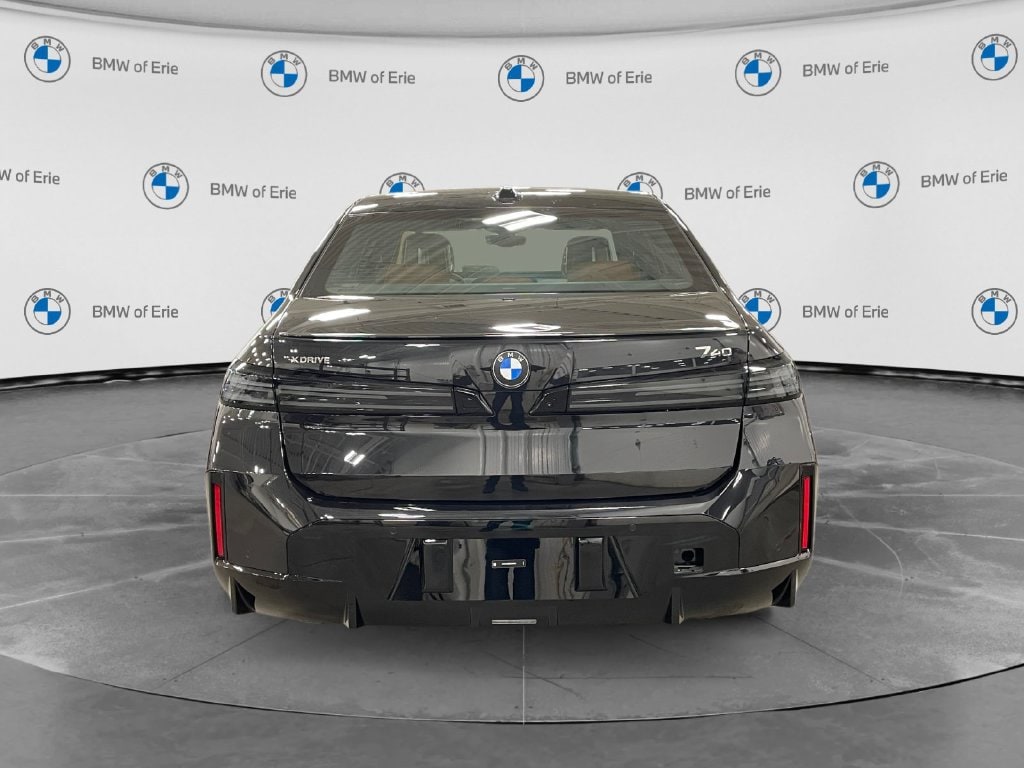 2027 BMW 7 Series  Black Sapphire Metallic at Royal Car Center