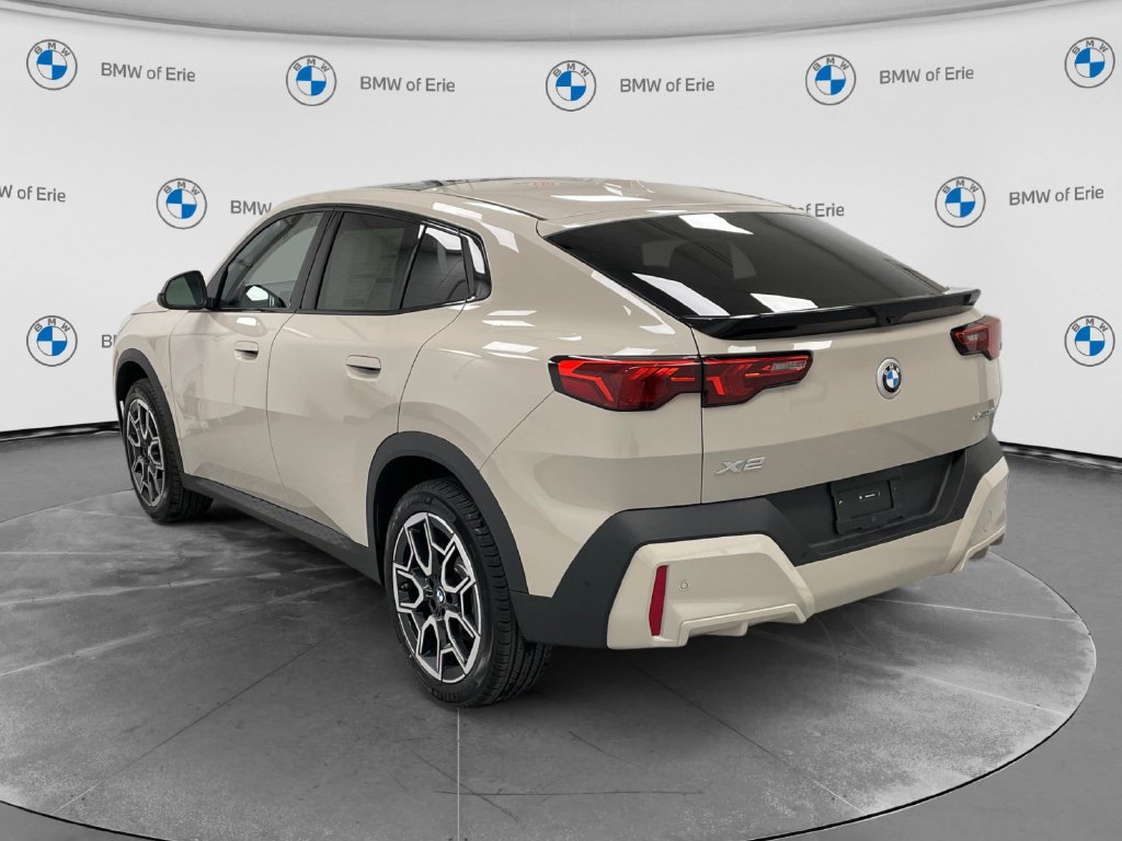 2027 BMW X2 photo 2 of 14
