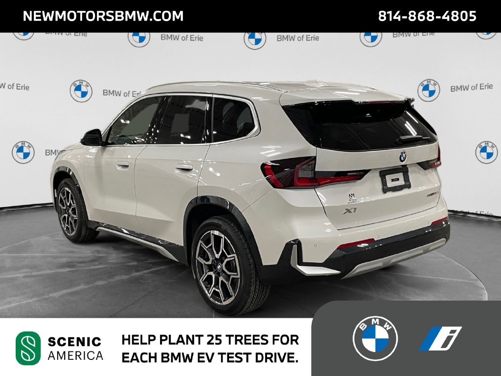 2027 BMW X1 photo 3 of 16
