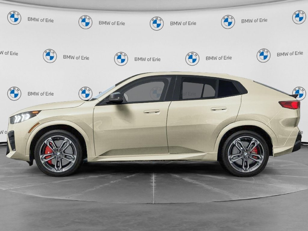 2027 BMW X2 photo 2 of 4