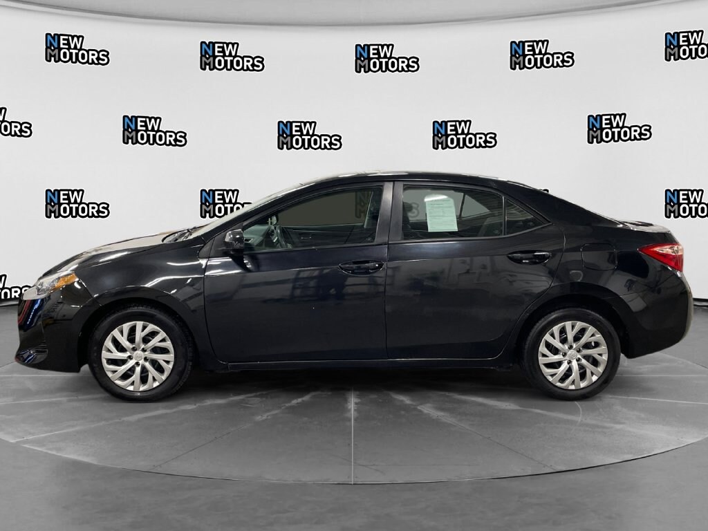 Used 2018 Toyota Corolla SE Sedan