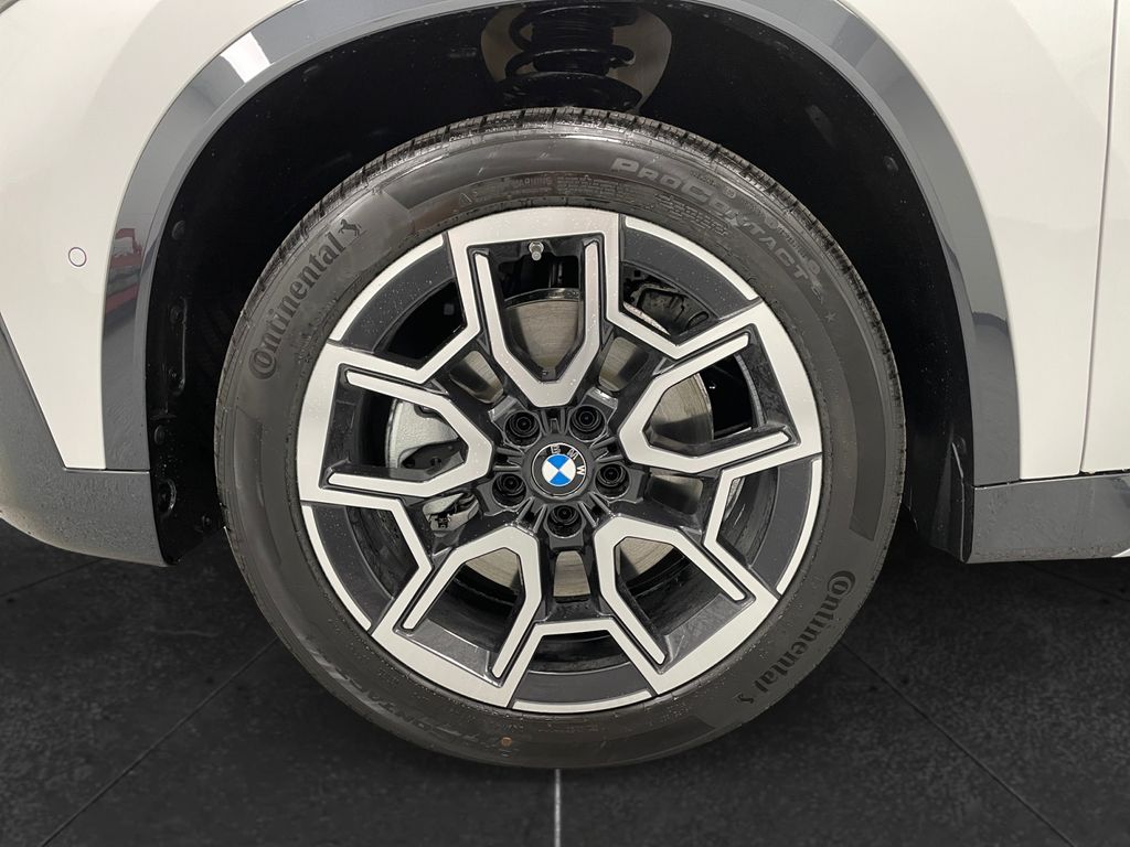 2026 BMW X1 xDrive28i - 11