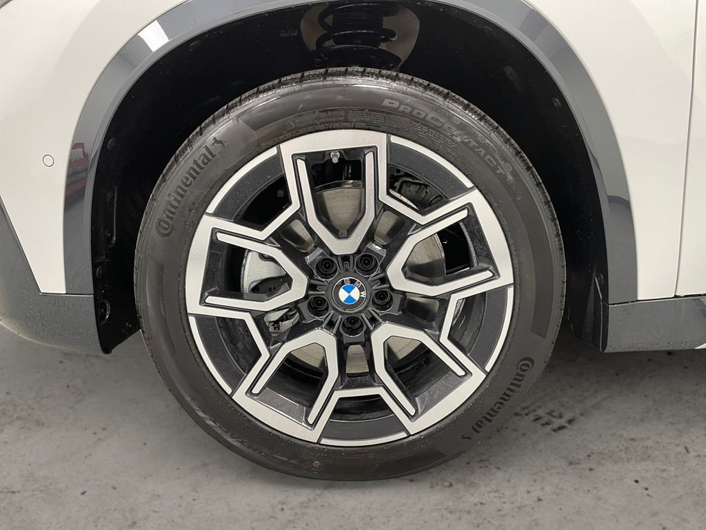 2026 BMW X1 xDrive28i - 11