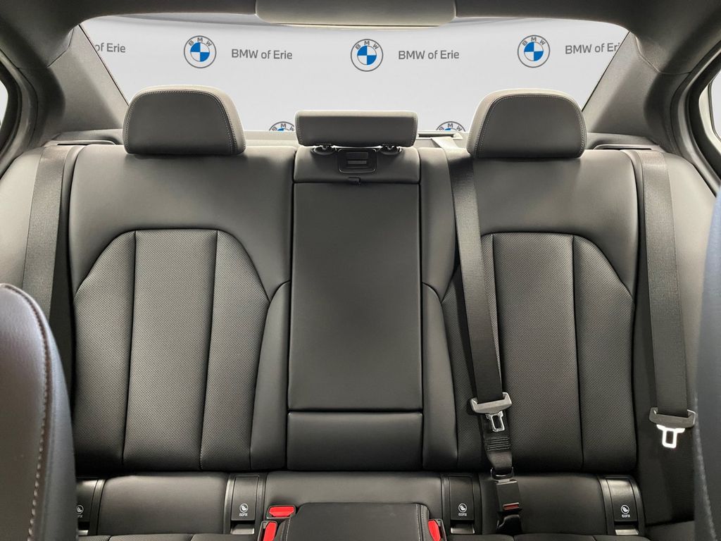 2026 BMW 3 Series 330i xDrive - 10