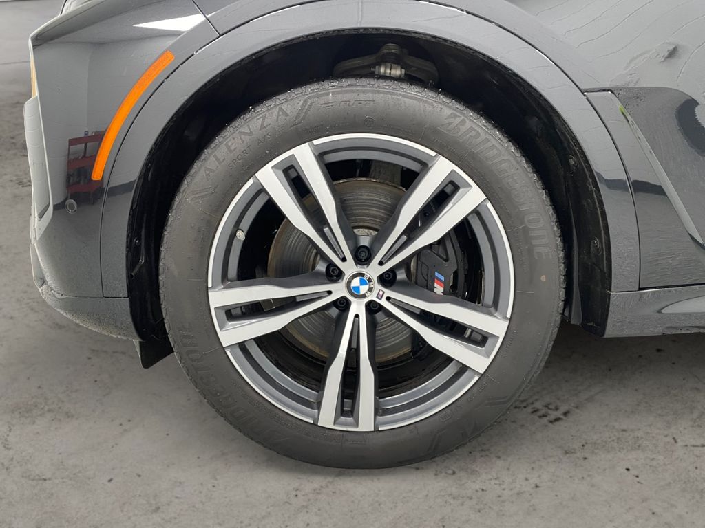 2025 BMW X7 40i - Photo 12