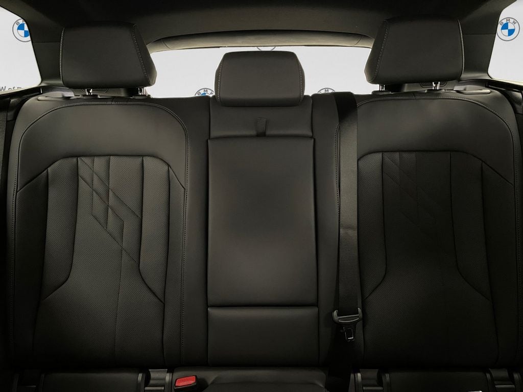 2026 BMW X3 photo 11 of 13