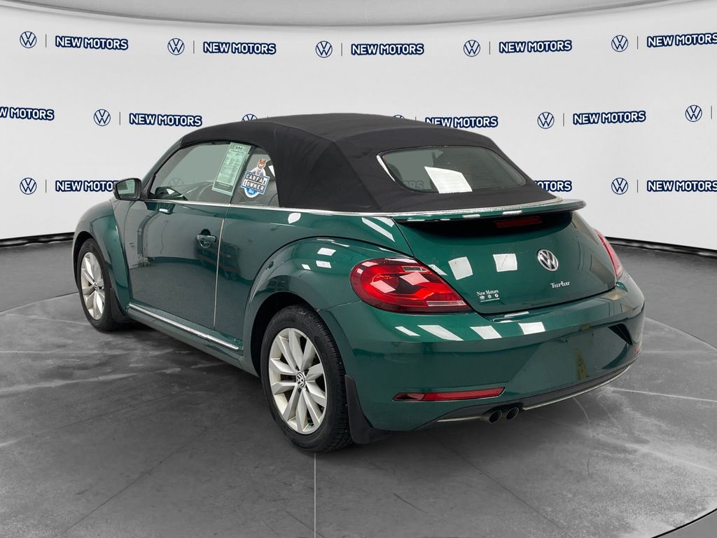 3VW517AT5HM813473