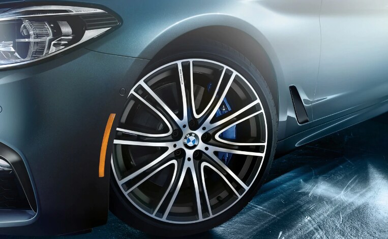 Does The BMW 530e Have All Wheel Drive?