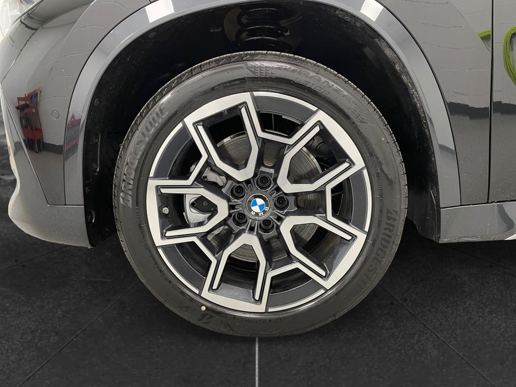 2026 BMW X1 xDrive28i - 11