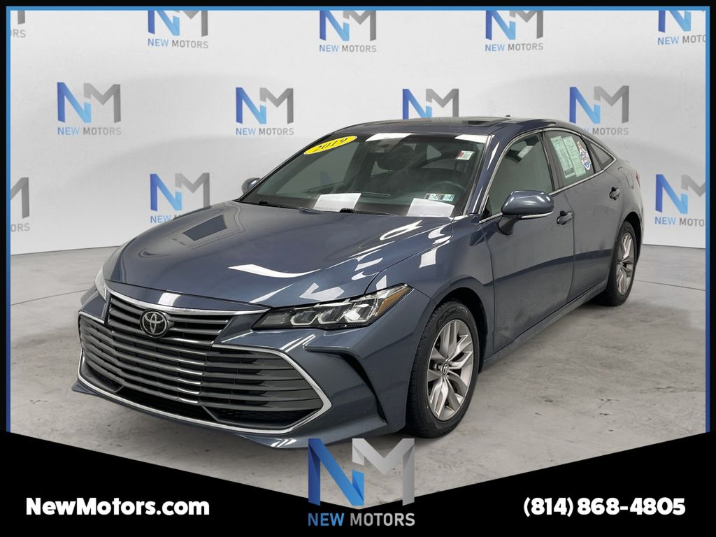 2019 Toyota Avalon XLE's photo