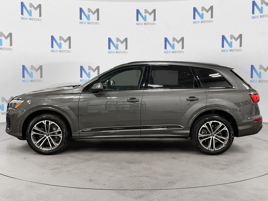 Certified 2025 Audi Q7 45 Premium Plus SUV