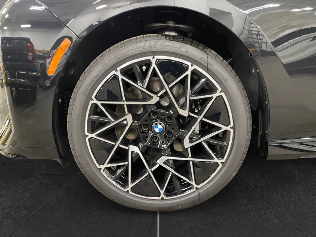 2027 BMW 7 Series  Black Sapphire Metallic at Royal Car Center