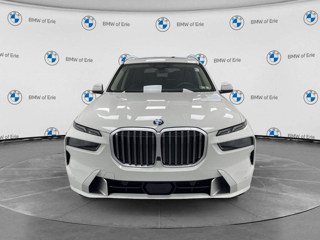 2027 BMW X7 xDrive40i Alpine White at New Motors