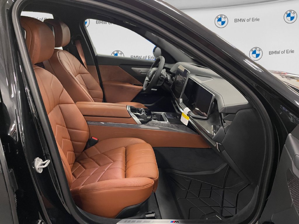 2027 BMW 7 Series  Black Sapphire Metallic at Royal Car Center