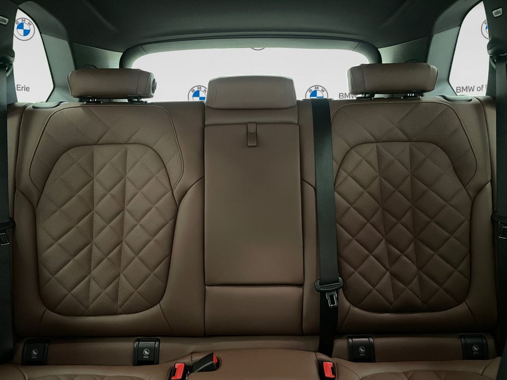 2026 BMW X5 xDrive40i Black Sapphire Metallic at New Motors