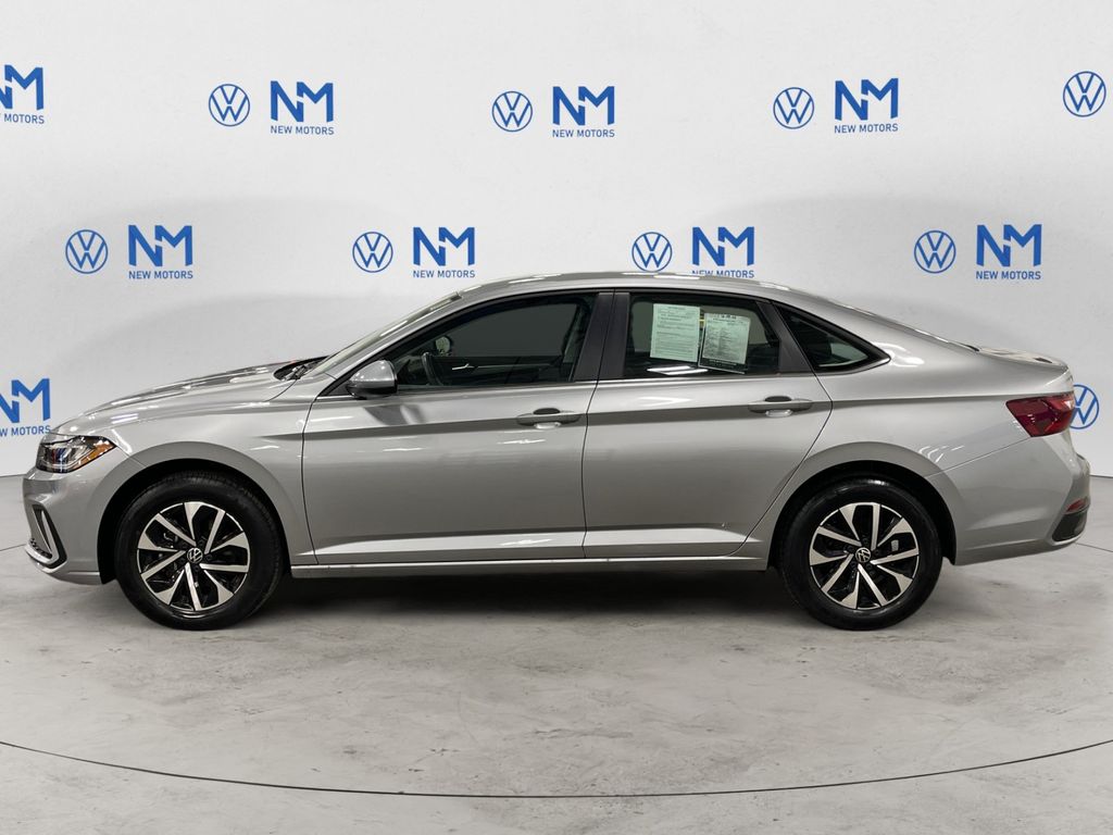 3VW5W7BUXTM002415