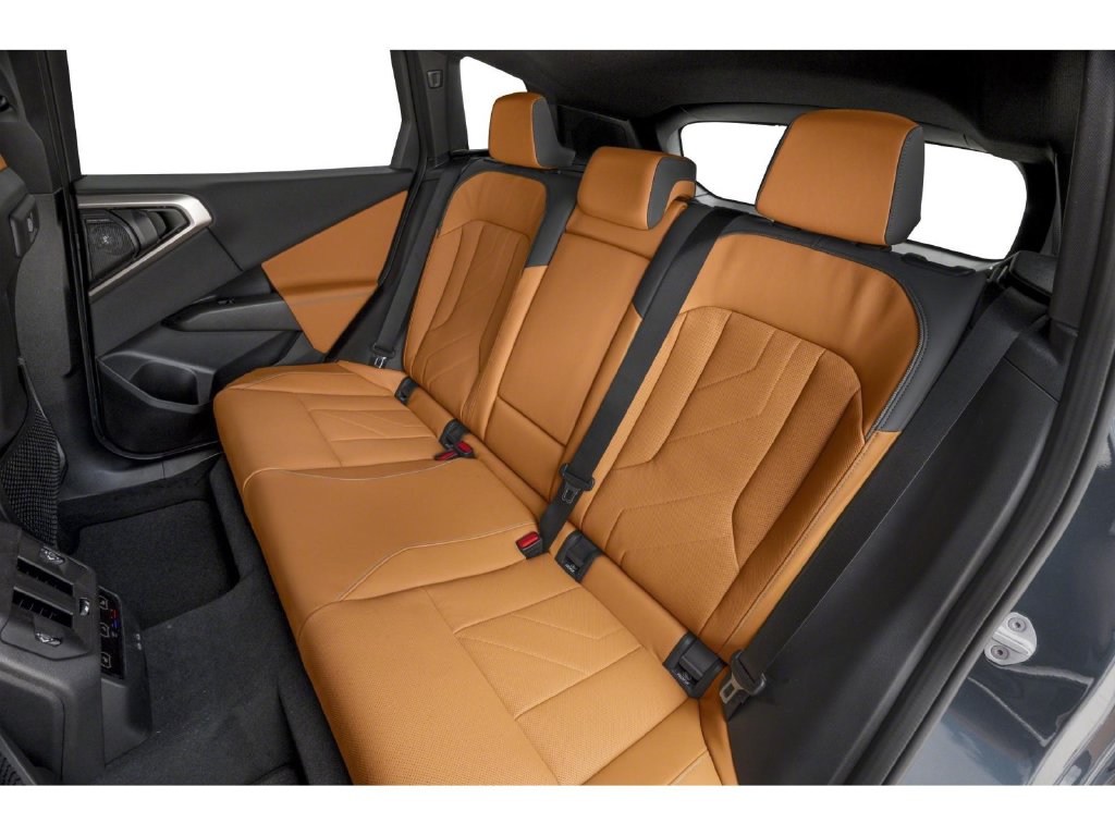 2026 BMW X3 photo 8 of 11