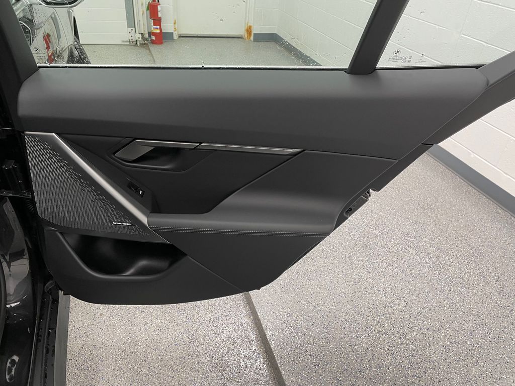 2025 BMW 5 Series 530i - Photo 20