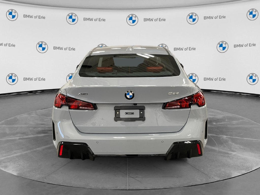 2026 BMW 2 Series photo 4 of 15