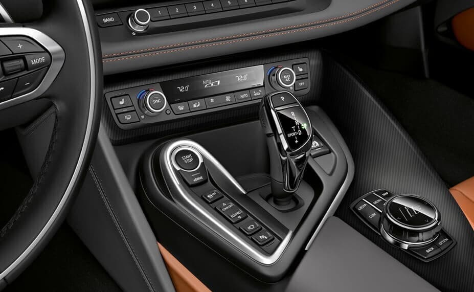 What is the Head-up Display in the New BMW i8?