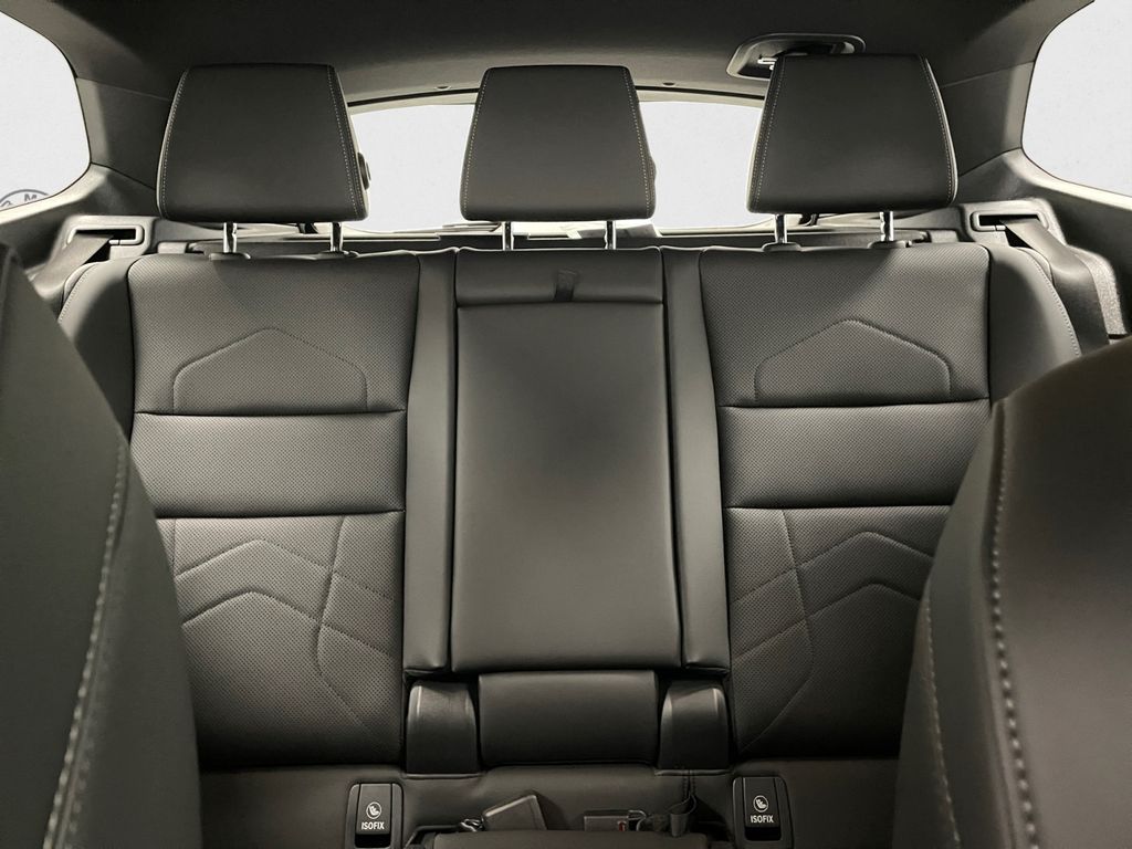 2026 BMW X1 xDrive28i - 10