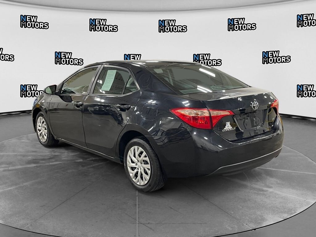 Used 2018 Toyota Corolla SE Sedan